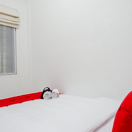 Reddoorz Hostel Near Kota Lama Semarang Exterior foto